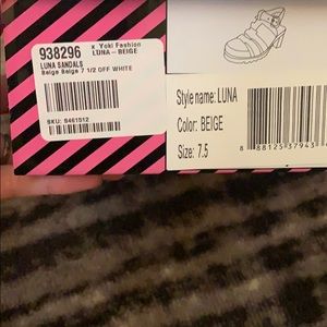 Luna beige heel jelly’s. Never worn with box.